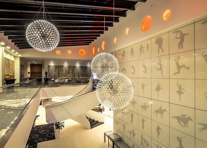 Doubletree By Hilton Lodz Hotel photo